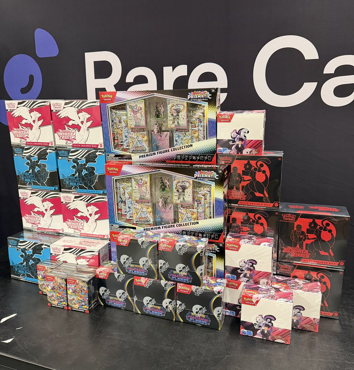 LeonhartYT's tweet image. Over $5,000 in sealed Pokémon cards going to 25 winners this month! 

Scan your cards on Rare Candy to enter!

Checkout @RareCandy for more info on prizes! Good luck 🍀