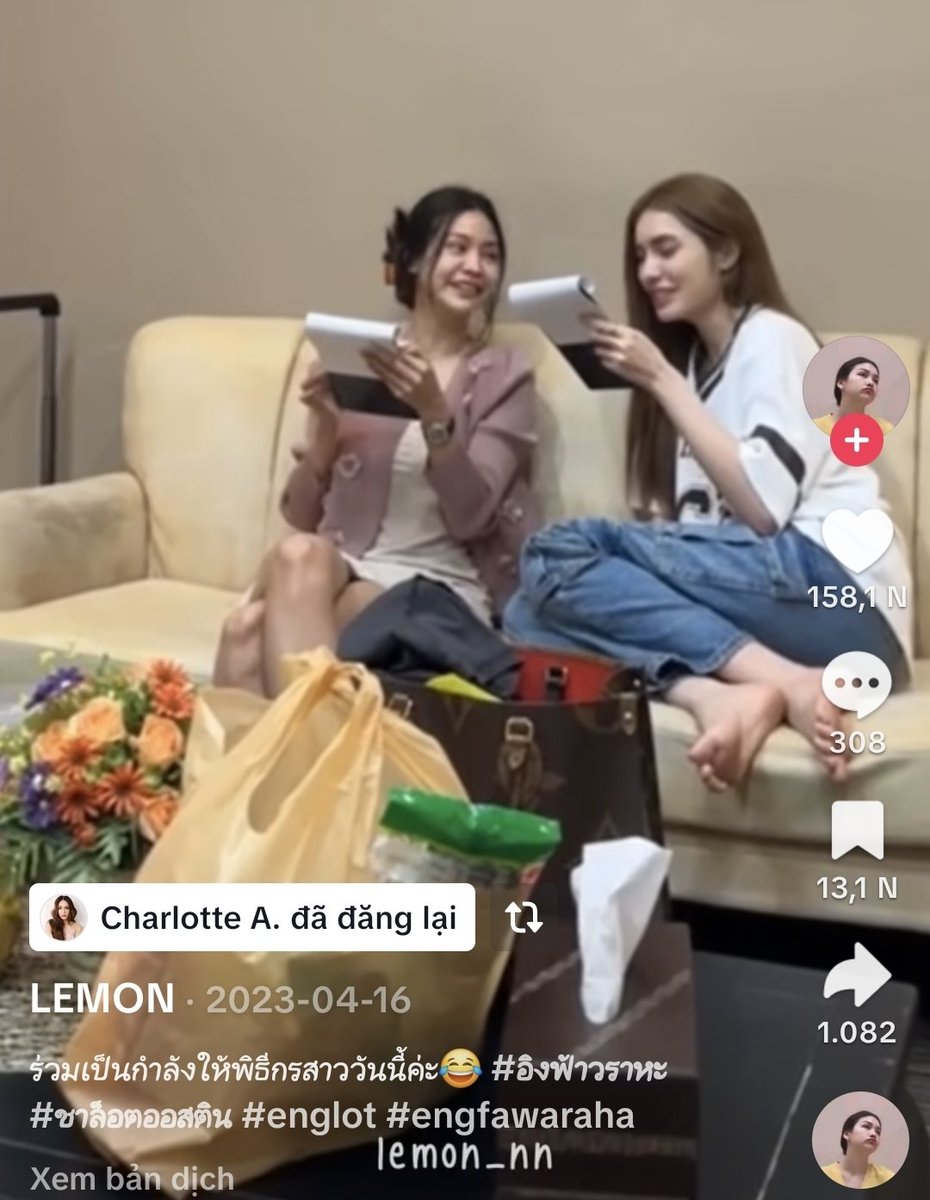 沮丧的男人坐在住宅大楼的人行道上的轮廓。悲伤的人、哭泣的人、戏剧化的人、孤独而不快乐的人. ——图库图片© prompirak #307820740, image size:930x1200