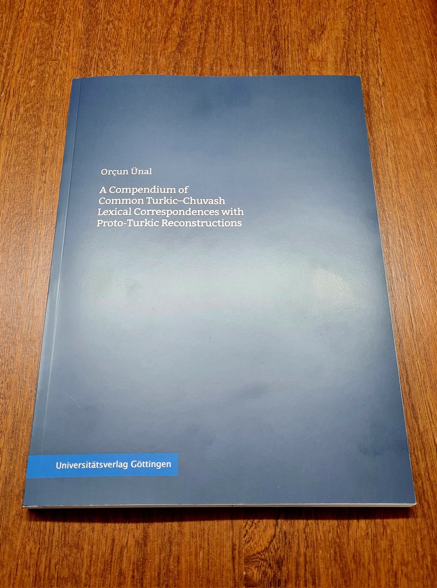 İkinci prova baskı elime geçti. İlkinden çok daha güzel olmuş. 🤩 Çok yakında geliyor. Dilbilimsel Türkolojide önemli bir boşluğu dolduracağını umuyorum. 🙏