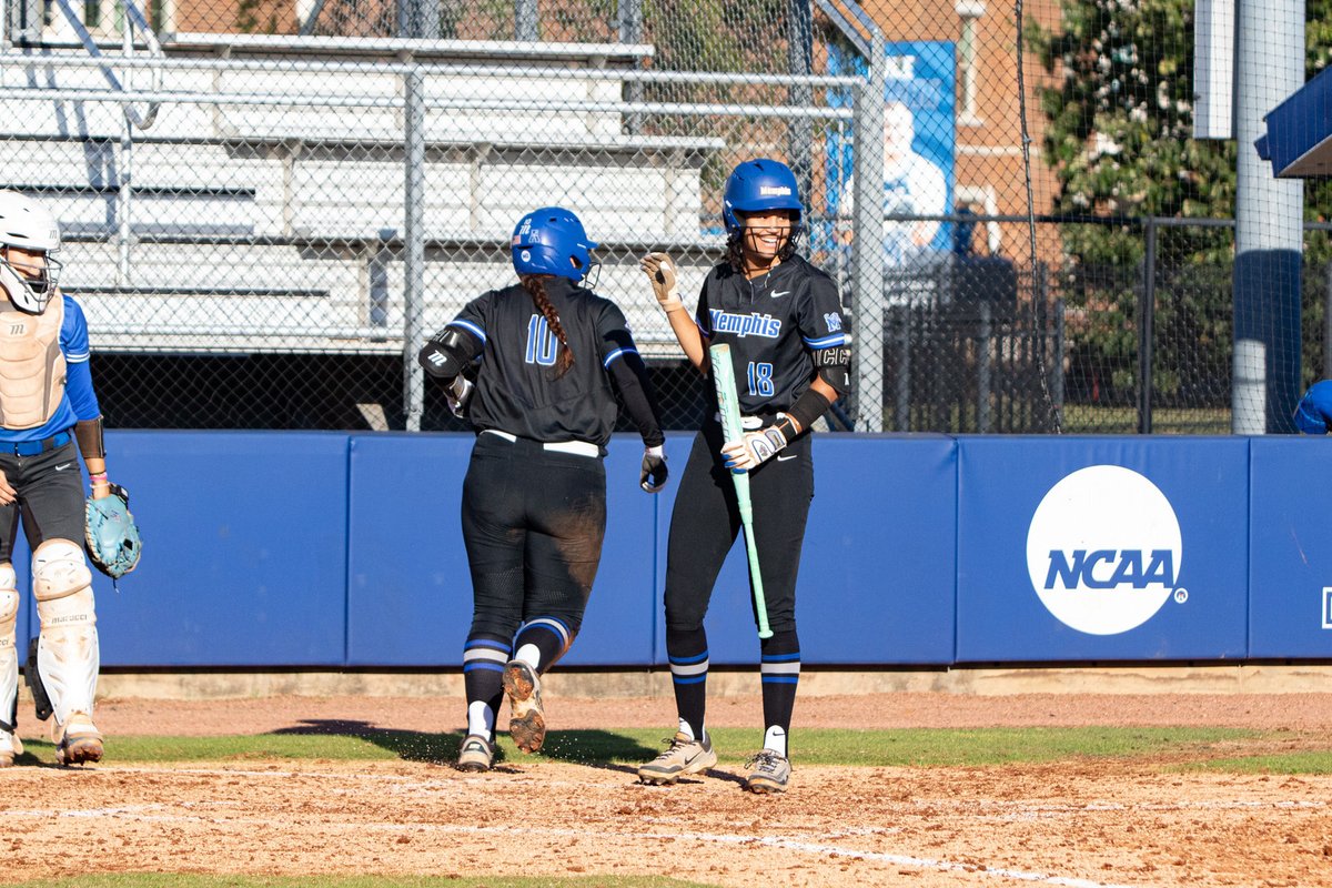 MemphisSoftball's tweet image. Mood because we’re 𝗢𝗡𝗘 𝗠𝗢𝗡𝗧𝗛 𝗔𝗪𝗔𝗬 from our season opener ⏳