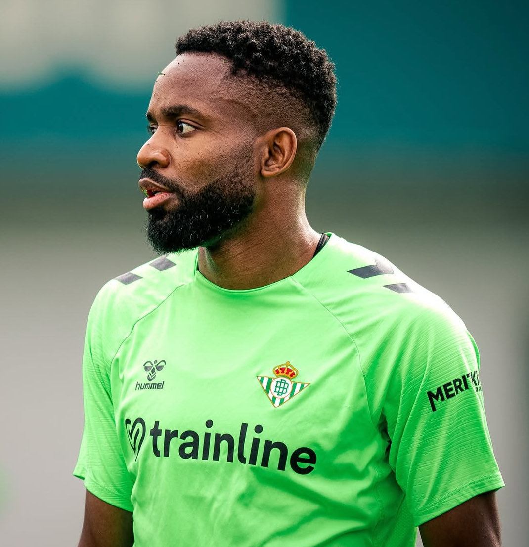 🟢⚪️🚨 ÚLTIMA HORA. RD Congo queda ELIMINADA de la Copa África. ❌🇨🇩

↪️ Cédric Bakambu vuelve a estar disponible para el Real Betis. 

Es una de las salidas que el club va a tratar en este mes de enero.

<a href="/elchiringuitotv/">El Chiringuito TV</a>