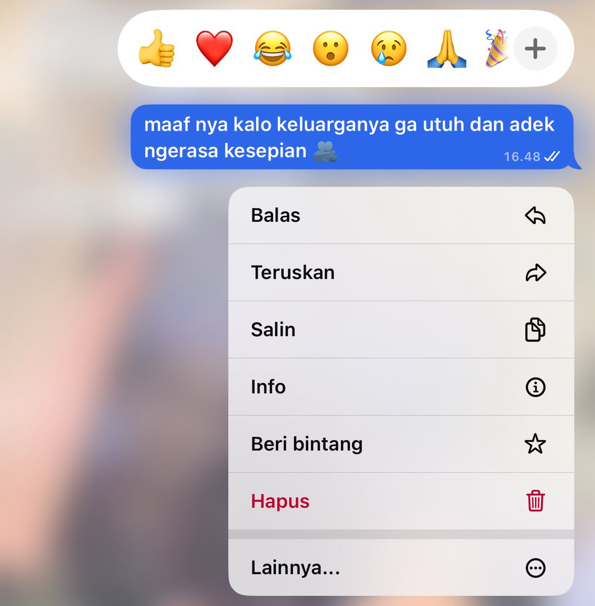 joonkvie's tweet photo. ngerasa bersalah bgt sm adek gua stlh liat postingan ulangnya. dia udah gede dan sepertinya ngerti juga keadaan rumah sekarang :(( harusnya kamu kecil terus aja biar km ga prnh ngerti dan ngerasa kesepian :(( maaf ya rayan🫂 https://t.co/HXW0A5ai53