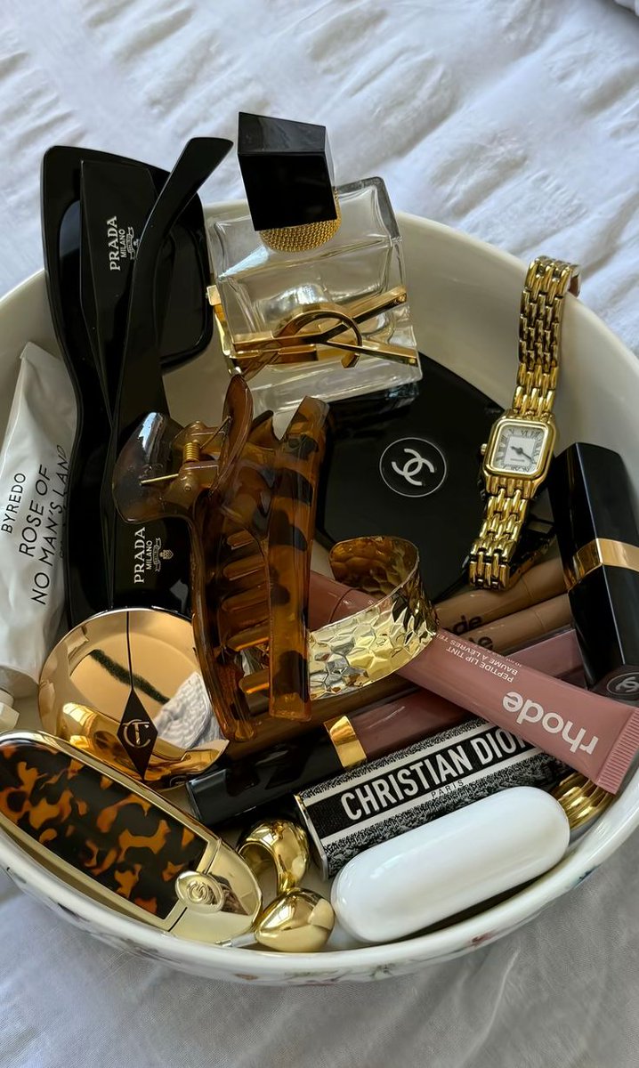 Beauty ✨ (@outfit_luxy) on Twitter photo 