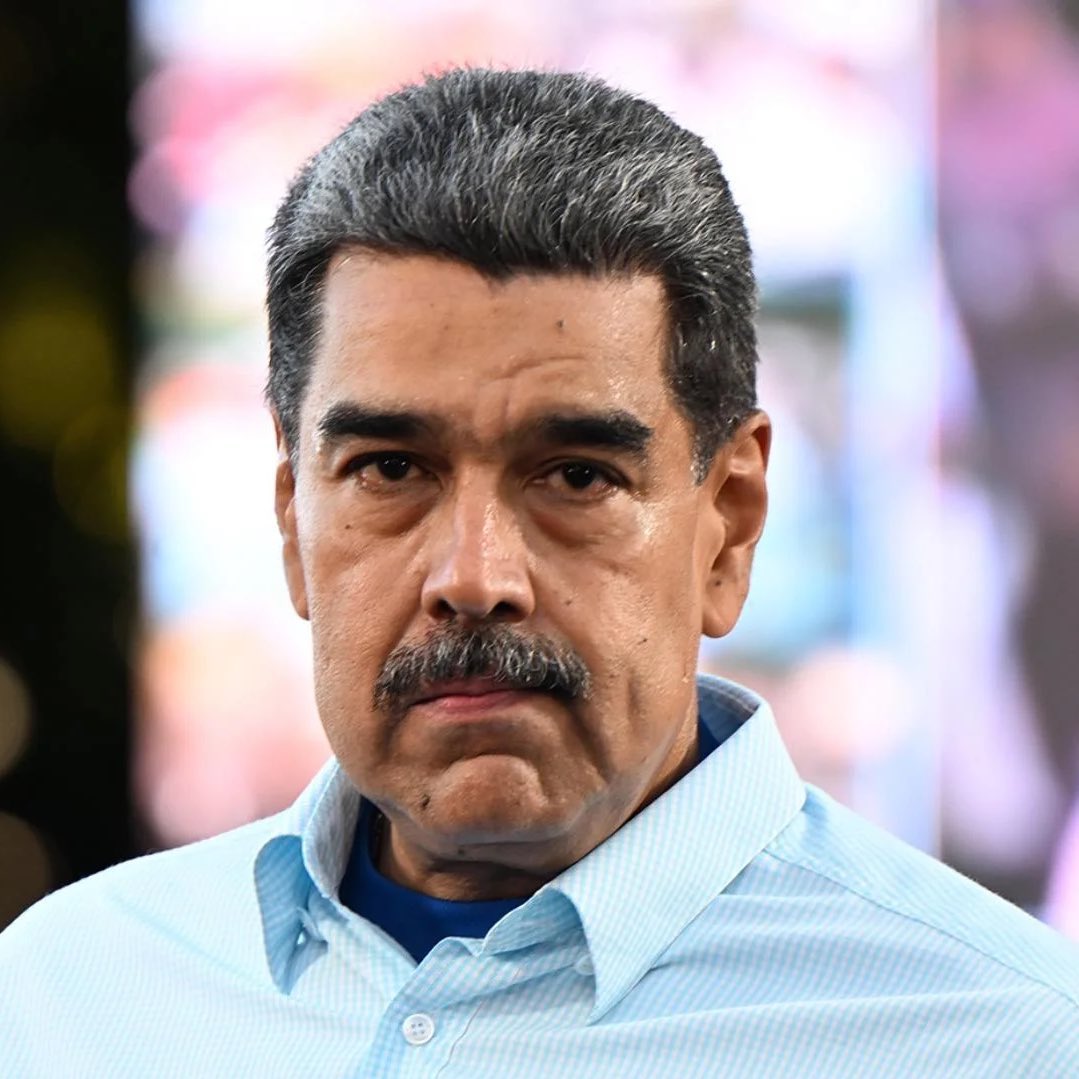 DailyNoud's tweet image. Nicolás Maduro and Diddy have reportedly been getting along “very well” within the MDC Brooklyn jail, bonding over their shared love for arts &amp;amp; crafts.