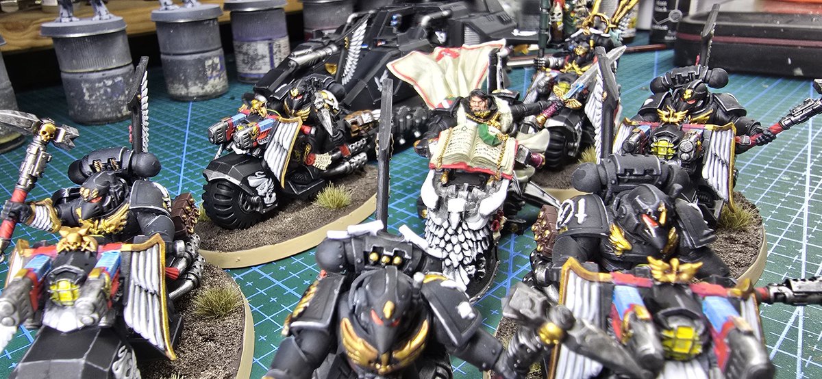 PaintsPirate's tweet photo. #40k #ravenwing https://t.co/wOH9CunD2P