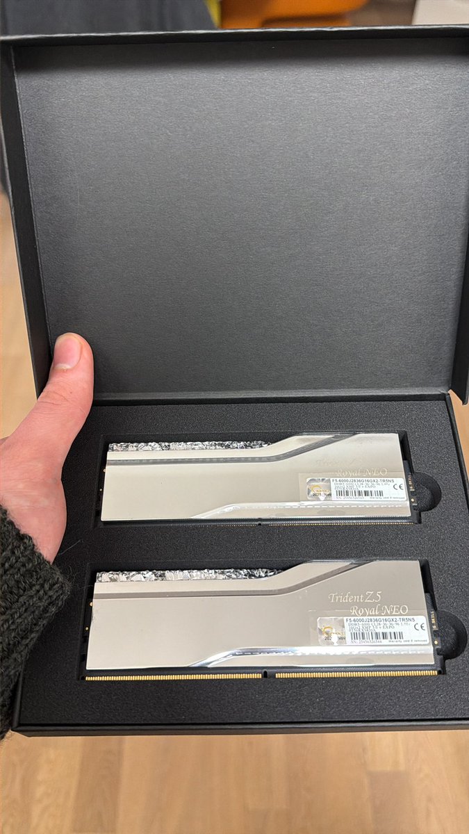 b0gur's tweet image. rivals money goes crazy