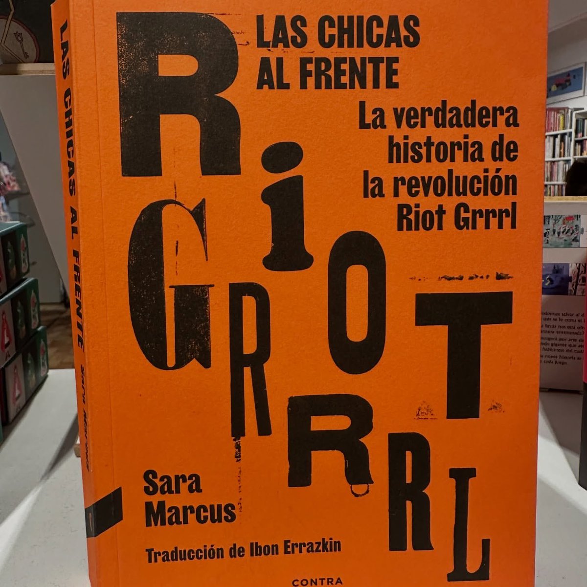 haIseylq's tweet image. Halsey via Instagram: 

“a human moment and then it begins”