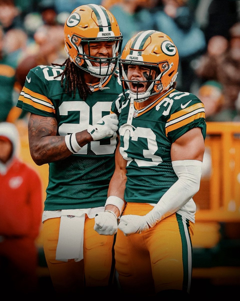 TitleTownTalks's tweet image. Xavier McKinney &amp;amp; Evan Williams are one of the best safety duos in the league. 

Together they accounted for:  
🧀 207 TOT
🧀 5 INTs
🧀 4 TFLs
🧀 35 STOPS
🧀 74.7% PASSER RTG 

They didn’t have the splash plays like last year, but they shut down everything over the top.