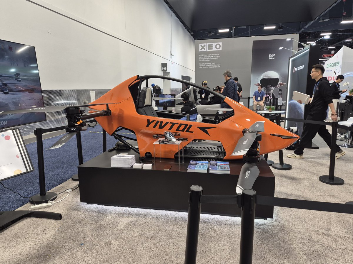 Kable1982's tweet image. Forget traffic we up this year #flyingcar