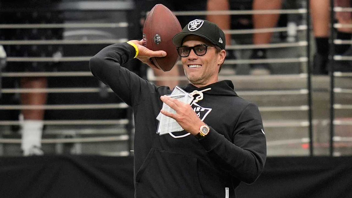 Source: Of many future decisions looming for the Las Vegas Raiders, the front office and ownership may favor a trade for Malik Willis rather than draft a QB with the first overall pick.