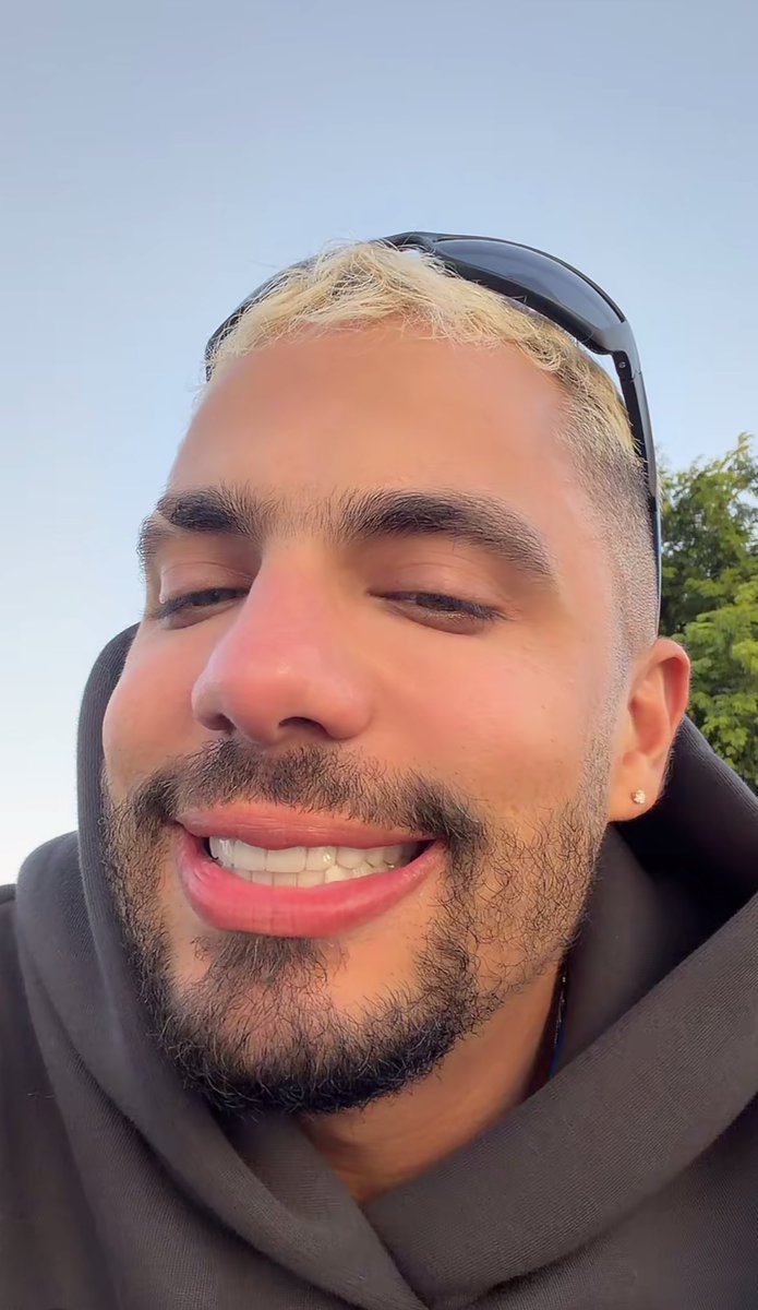 Maggi_30's tweet photo. @altafullaa Te lo mereces hermoso ✨️ y de que otras cositas te enteraste? 😏 https://t.co/KfdMA04vD9