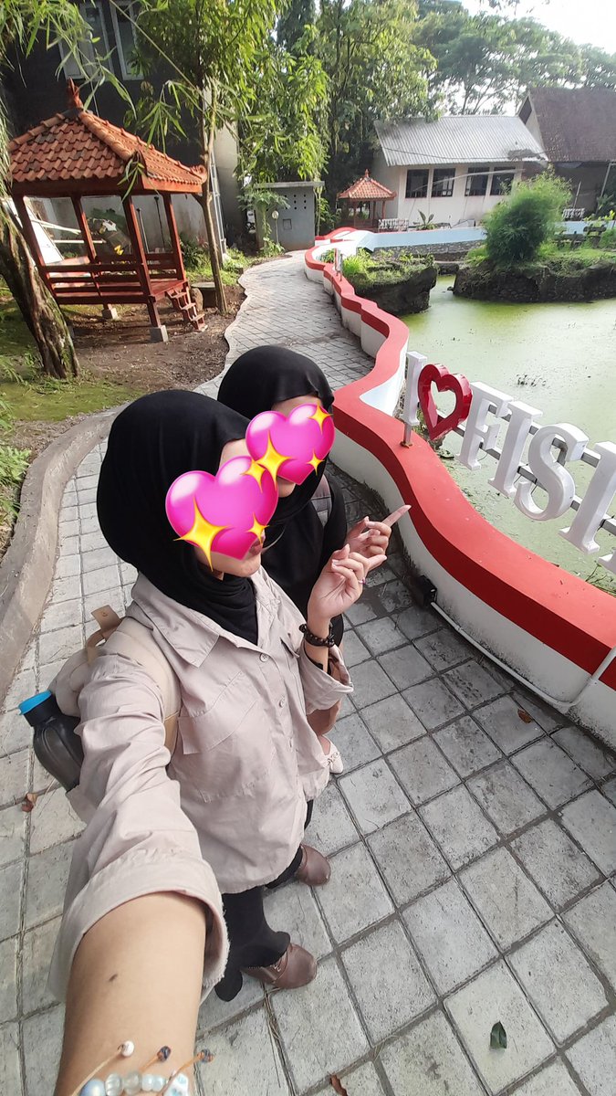 arctsie's tweet image. Ternyata ril cuy tp jd airnya ijo kaya kolam buaya