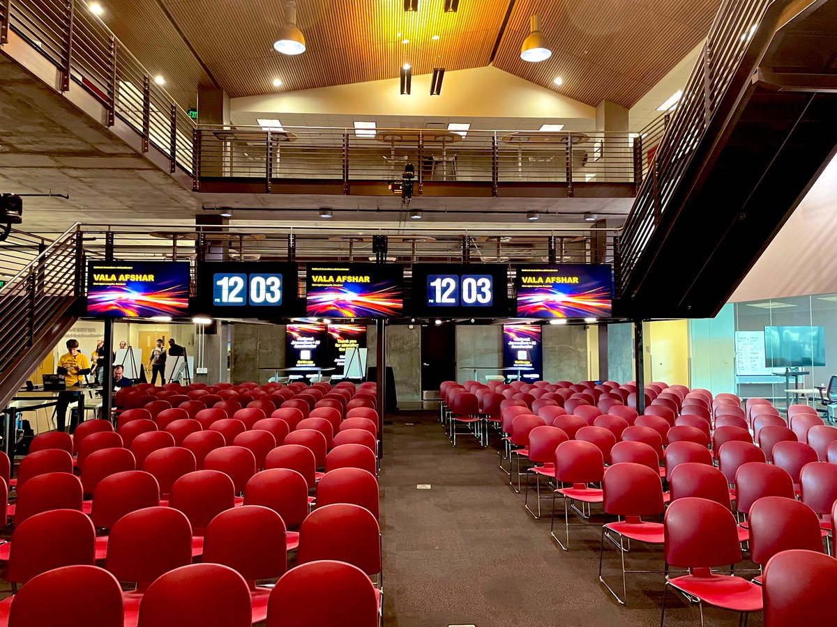 ValaAfshar's tweet image. Today, I have the honor of delivering the opening keynote at the National Journalism &amp;amp; AI Accelaror conference hosted by Arizona State University and the Knight Center for the Future of News at Walter Cronkite School of Journalism and Mass Communication at Arizona State