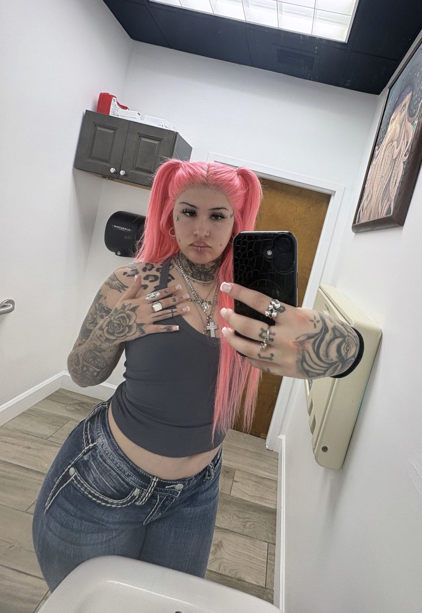 mari🇨🇴 tweet media