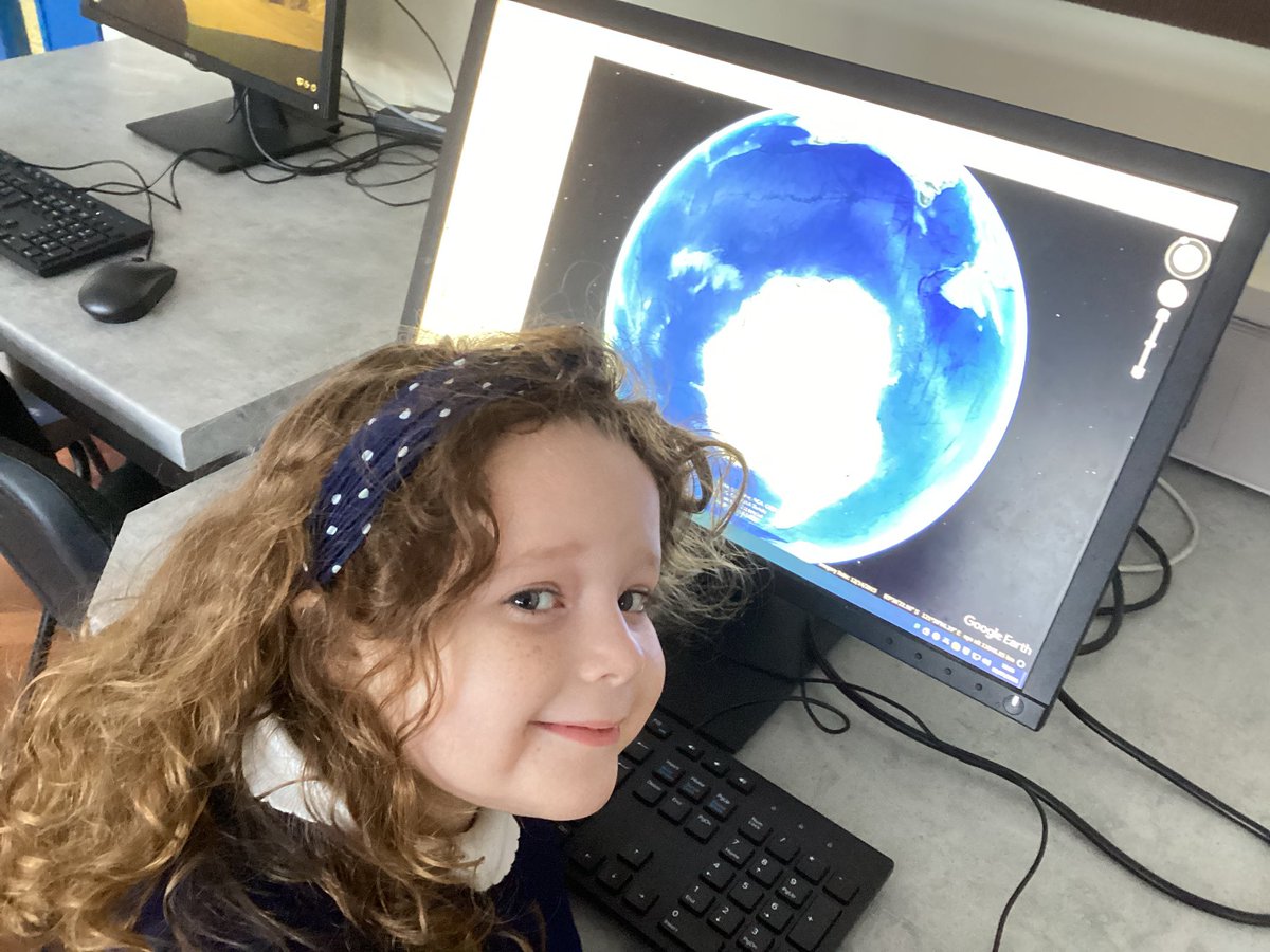 HolyChildPSBel's tweet image. ❄️ The snow &amp;amp; ice made the perfect start for our Sunshine Class’s new topic: Polar Lands! 🌍
They explored the Polar Regions on Google Earth, crafted a paper mâché Earth &amp;amp; played outside in real snow and ice! 🐧🐻‍❄️ #LearningThroughPlay #SharingCaringLearning @Louise_utv