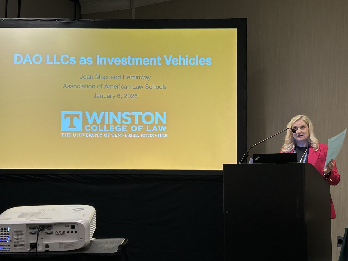 Carla L. Reyes tweet media