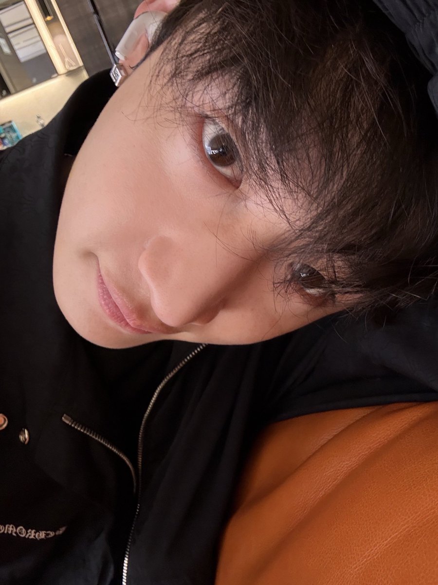 BangChan pics 𖤐 tweet media