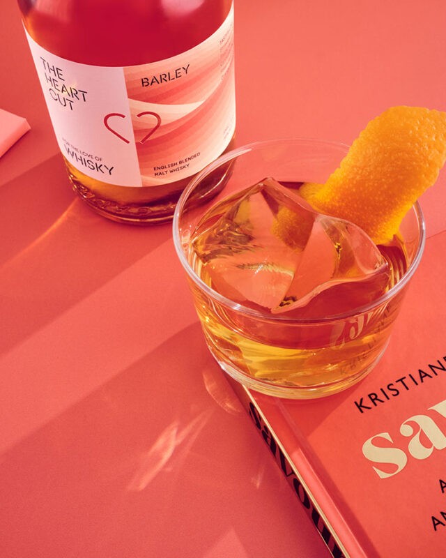 Meet The Heart Cut x Barley. It features stock from five of English whisky’s leading lights: The Cotswolds, The English, White Peak, Copper Rivet, and Adnams. 

Give it a try...and read more about it over on our blog! 🥃 

#whiskylover #newrelease #whiskyblend