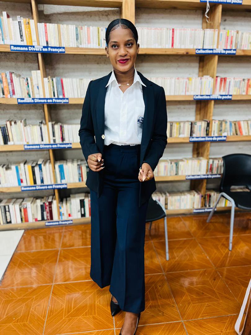 StanewsMagazine's tweet photo. Ce lundi 5 janv. 2026,la psychologue Mica Louna ELIZE a lancé « Espace Pierre Lumineuse » à la bibliothèque Michel Tardieu.Cette initiative psychosociale et psychoéducative,en format hybride,vise à promouvoir la santé mentale et à accompagner les personnes en quête de mieux-être. https://t.co/h38AQ7yinH