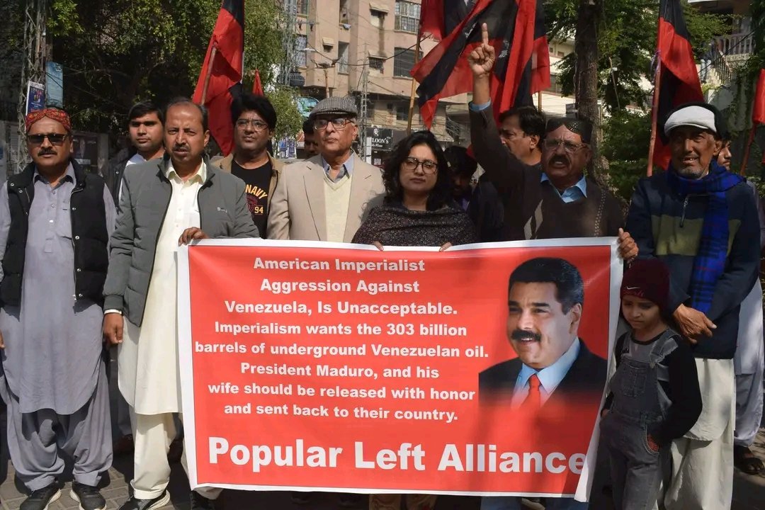 SadamBapar's tweet photo. US Imperialist Aggression Against Venezuela Is Global Oppression and Terrorism: Awami Tehreek

وینزویلا پر امریکی سامراج کی یلغار عالمی جبر اور دہشت گردی ہے: عوامی تحریک

#venezuela #venezolanos 
#AwamiTahreek #sindhyanitahreek   #ReleaseNicolasNow #Trumpterrorista https://t.co/N86NSumBKY