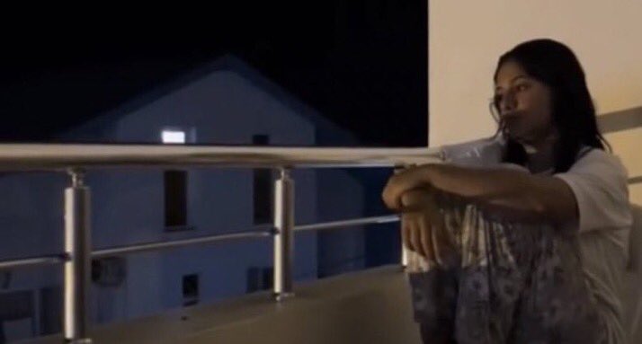 arkadaşlarıma psikolog gibi seans verdikten sonra 
kendime parol bile olamayışım