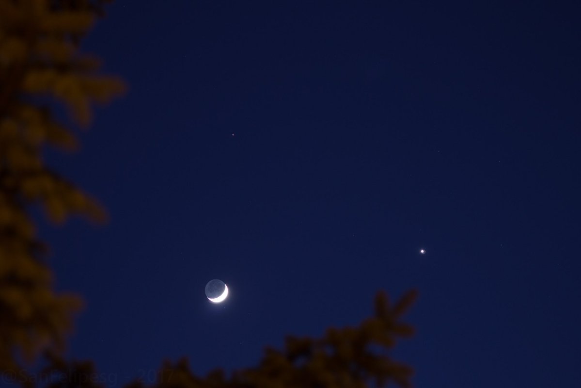 astropics's tweet image. Moon, Mars and Venus