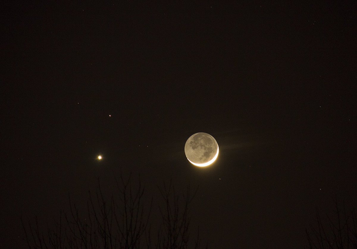 astropics's tweet image. Moon, Mars and Venus
