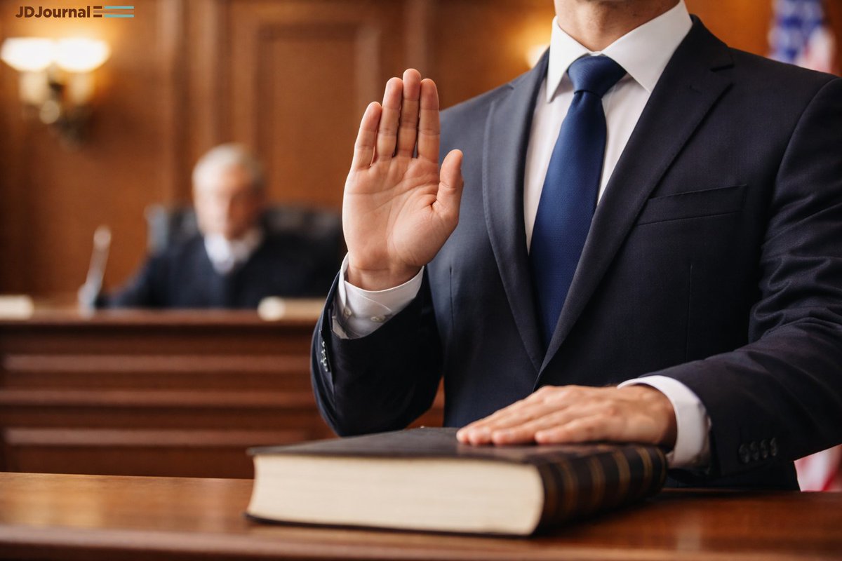 JDJournal's tweet image. California is rolling out a new civility oath for lawyers—aimed at professionalism and courtroom conduct. What does it mean for the legal community? ⚖️

Read more: jdjournal.com/2025/12/03/new…

#LegalNews #CaliforniaLaw #JDJournal