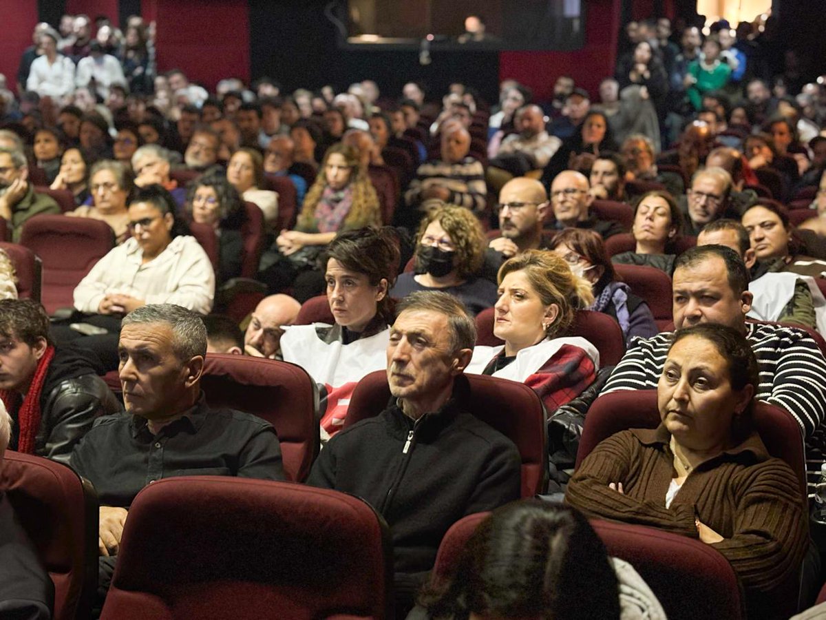 <a href="/siempreconcuba/">Siempre con Cuba</a> <a href="/CubaMINREX/">Cancillería de Cuba</a> <a href="/Embacuba_Turqui/">Embacuba_Turquia</a> <a href="/PresidenciaCuba/">Presidencia Cuba 🇨🇺</a> Küba Cumhuriyeti Ankara Büyükelçisi Diaz Palacios, 60 yıllık ABD ablukası altında Küba devriminin kazanımlarına ve diğer ülke halklarının özgürlüğü için üstlendiği enternasyonalist görevlere değindi. 

“ABD ablukası Küba’nın gelişmesinin önündeki en önemli engeldir. Ama Küba