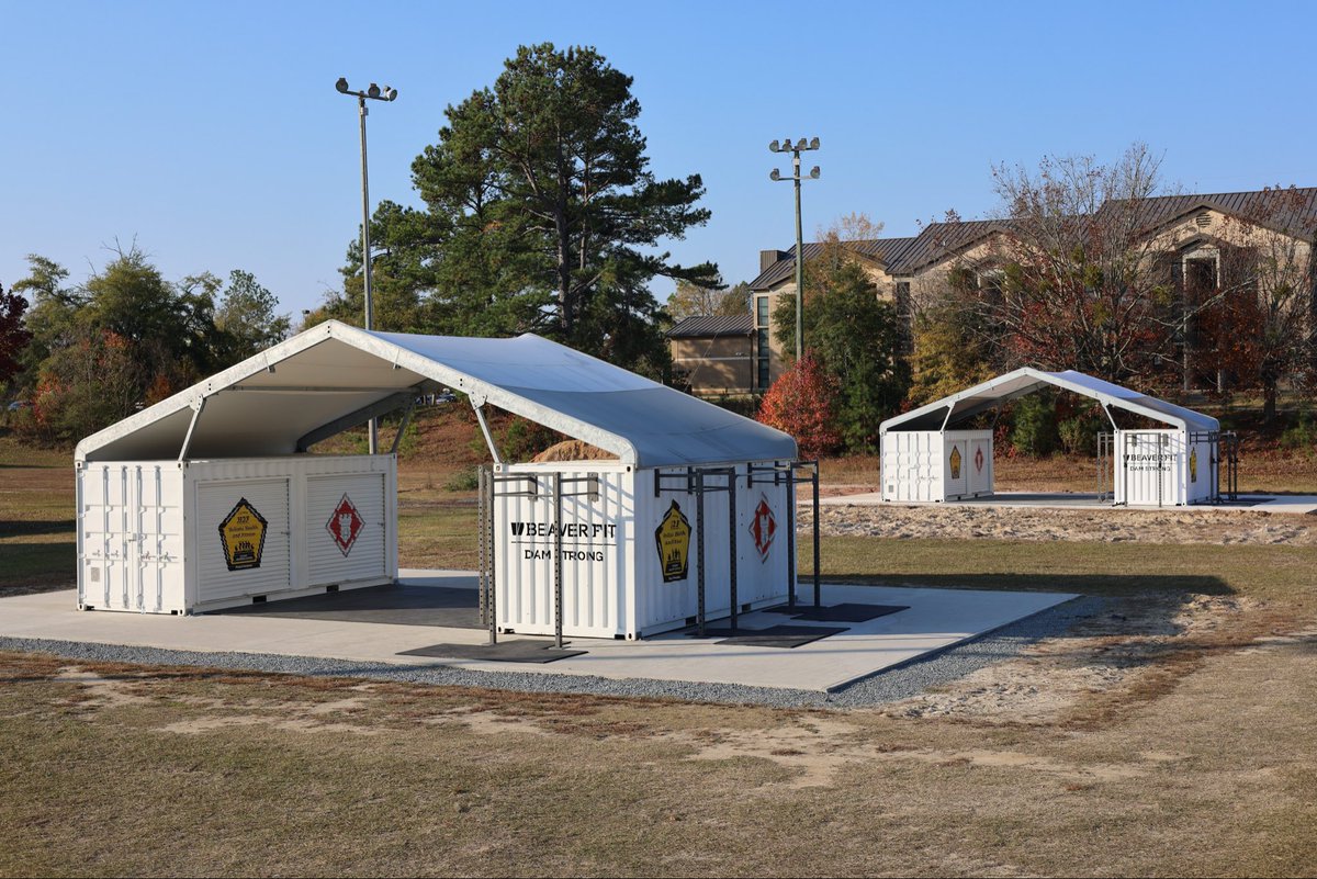 BeaverFitUSA's tweet image. New year, new training spaces 💪

Closed out 2025 with freshly built SunPros at Fort Bragg, Fort Bliss, the U.S. Navy EOD School and more.

Look forward to seeing you get #DamStrong in these spaces this year.