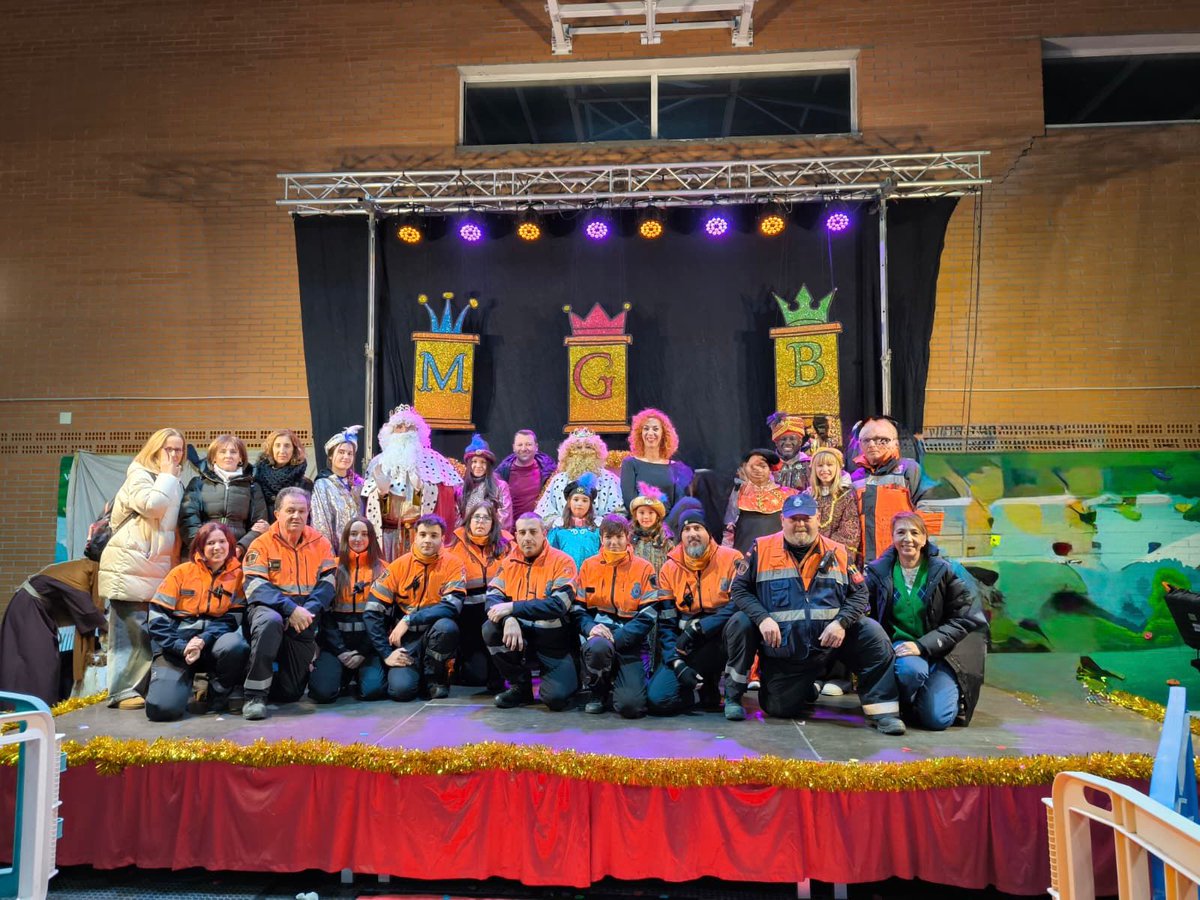 En la tarde de ayer nuestra Agrupación de Voluntarios un año más formó parte del Dispositivo de Seguridad junto a <a href="/PoliciaVelilla/">Policía Local</a> en la tradicional Cabalgata de SM los Reyes Magos de Oriente.