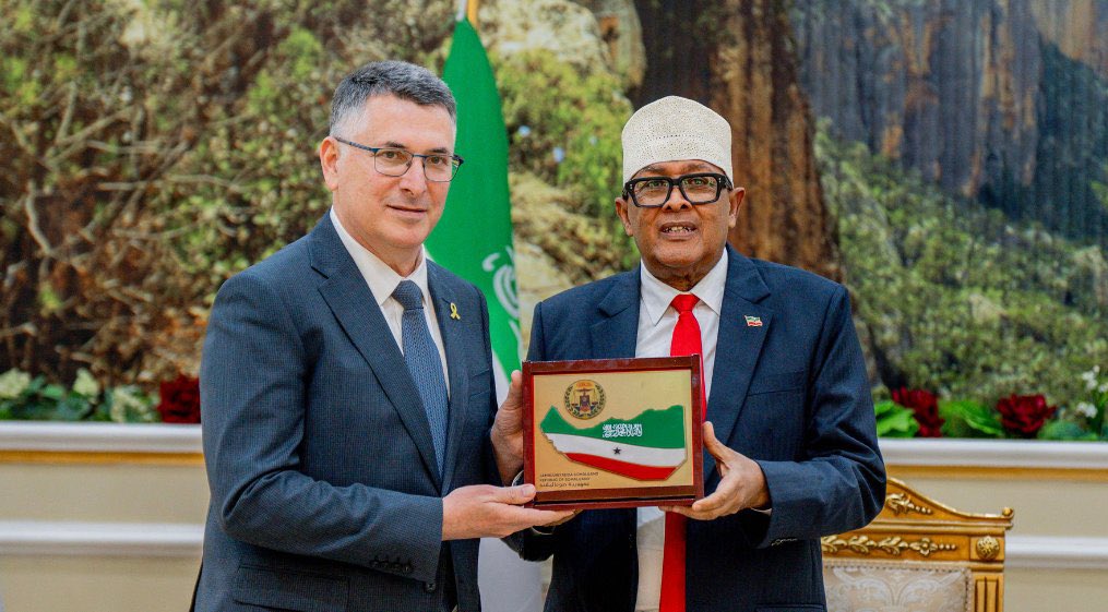 Samdji84's tweet photo. Narrative ka cusub ee Mapka Somaliland waaba narrative cajib ah๐, wuxu meesha ka saarayaa #Sool_bari oo wuxu ka dhigayaa #Disputed_area between Somaliland and Puntland.๐ https://t.co/8IHbzT0BtW