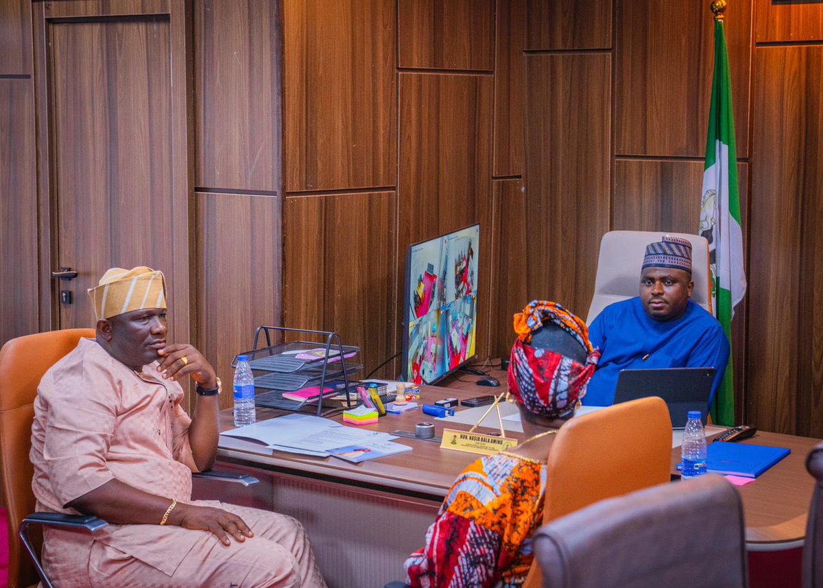 ams_jaoji's tweet photo. Fully back to work, the Senior Special Assistant to the President on Citizenship & Leadership, Hon. Nasir Bala Aminu Ja’oji, received in his office the SSA to the President on Student Engagement, Comrade Sunday Asefon, and the Special Assistant to the President on Youth Initiatives (Monitoring & Delivery), Hon. Titilope Gbadamosi, on a working visit.

The engagement focused on strengthening coordination among Presidential aides and deepening collaboration aimed at advancing youth inclusion, student engagement, and collective efforts toward sustainable nation building.