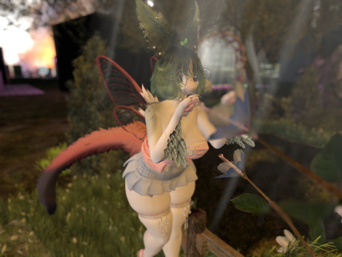 I made a new mod for myselff i love her Sooo much! did it to get out of burn out so i can keep working on comms cx I LUFF HERRR  

#SecondLife #slfurry #furry