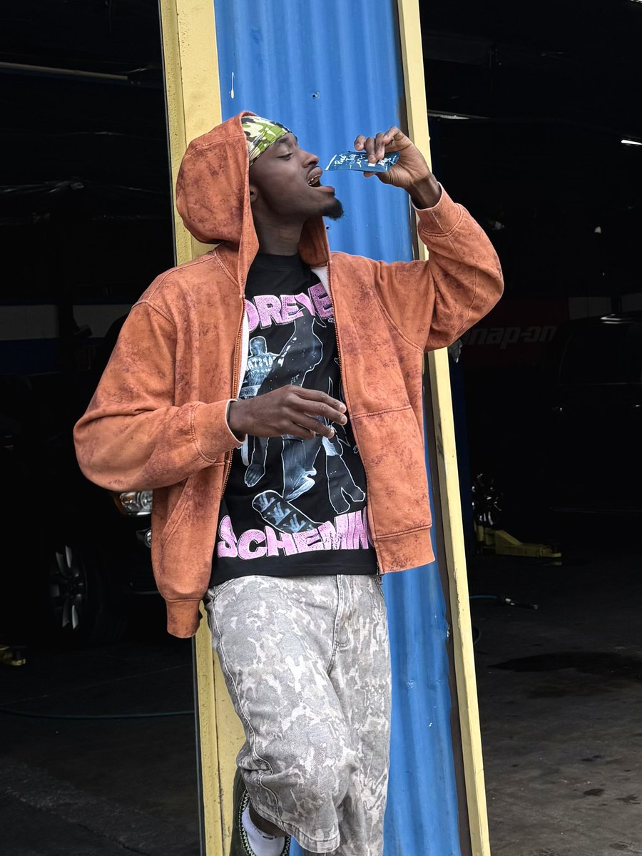 Forever Scheming tweet media