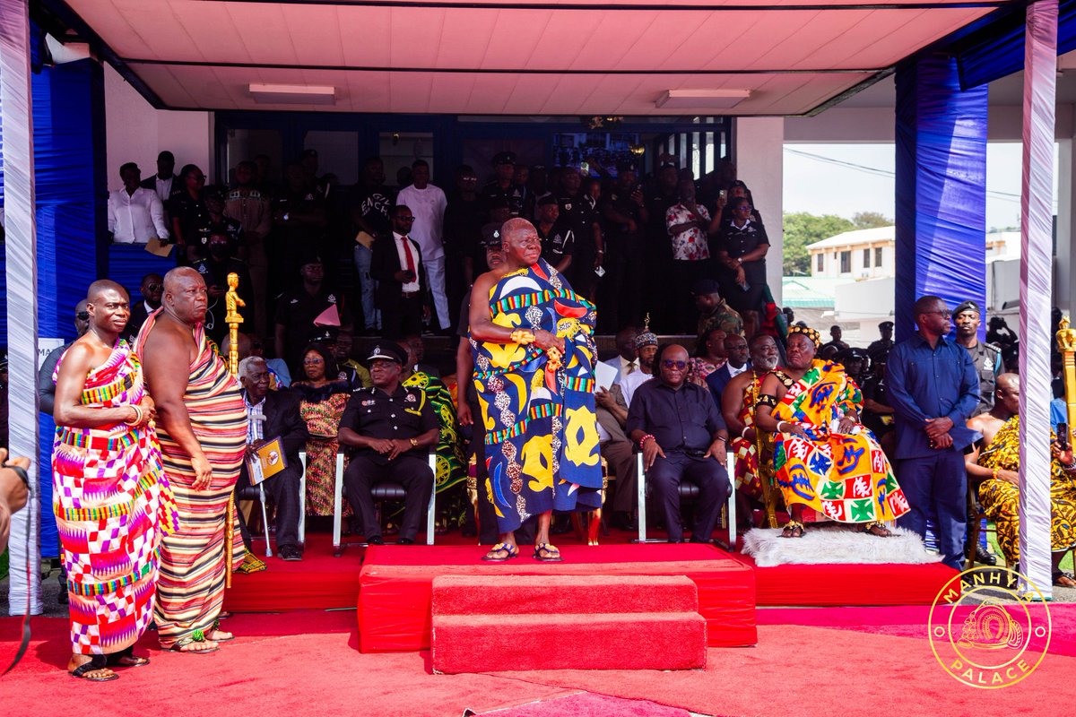 OpemsuoRadio's tweet image. The Asantehene, Otumfuo Osei Tutu II, made a historic visit to the Ghana Police Service headquarters in Accra on January 6, 2026.

As part of the visit, His Majesty was accorded a Guard of Honour ceremonial parade, conducted by 100 female officers, showcasing respect for his…