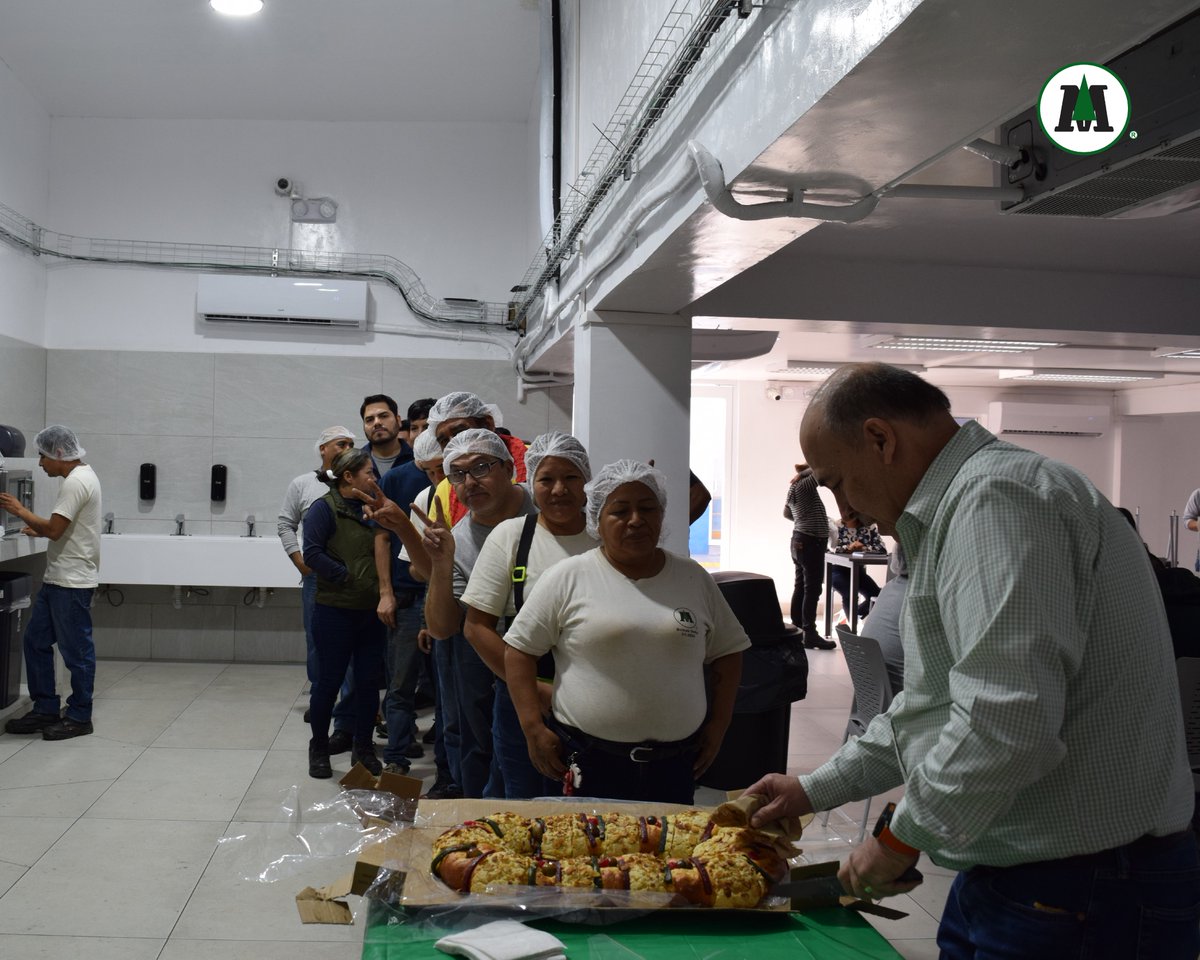 Feliz día de Reyes 🎁🌠🐫🐎🐘

#BolsasDeltaMty