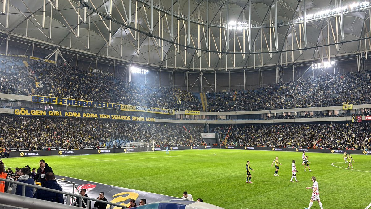 GÖLGEN GİBİ ADIM ADIM,
HER ŞEHİRDE SENİN ADIN! #UNIGFB

Fenerbahçemizi, Samsunspor ile oynadığı Süper Kupa Yarı Final maçında Adana’da yalnız bırakmadık.