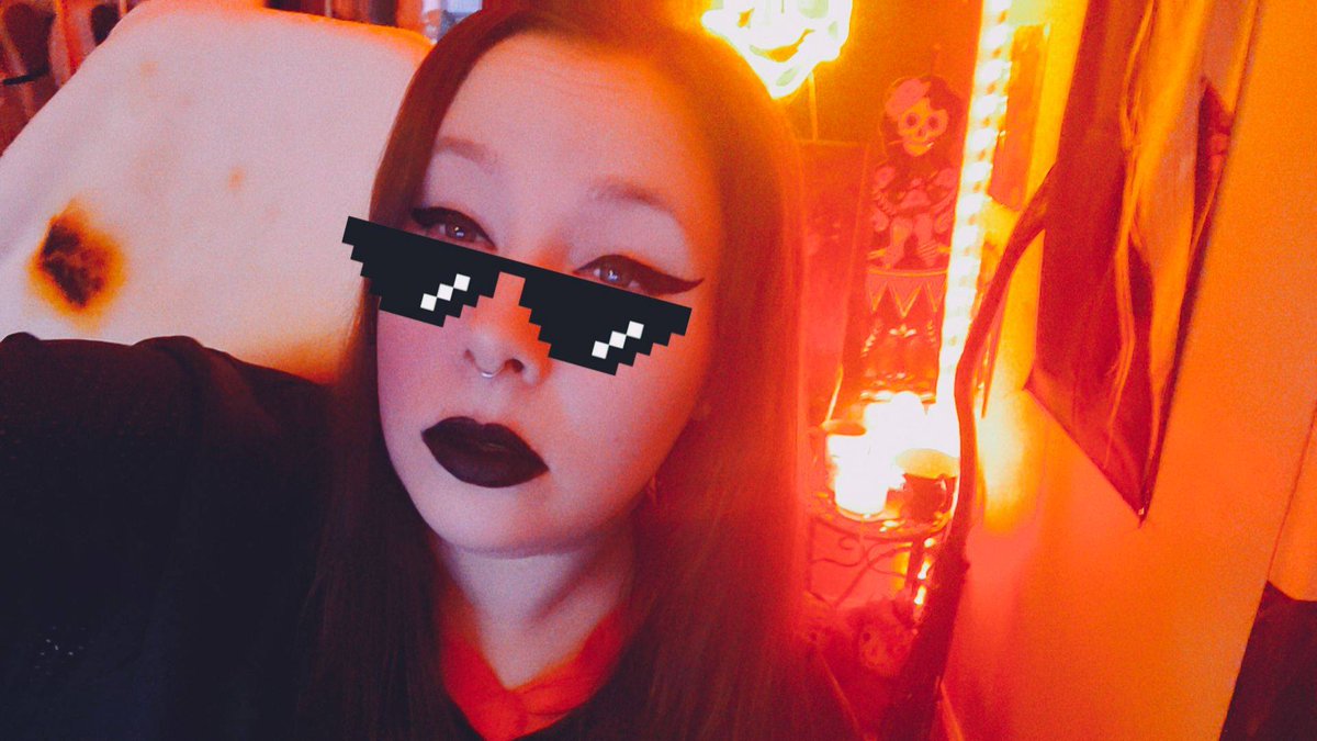 Day five of trying to build a community that will actually hang out &amp; game together! 🎮
Want to play with me? Just ask. 🖤
PTB Gaming ---> Live Servers
2026 will be our year! 🥂
twitch.tv/justpockets