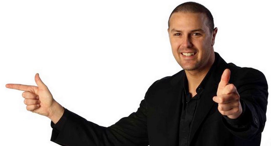 Kyle de-Vaney tweet media