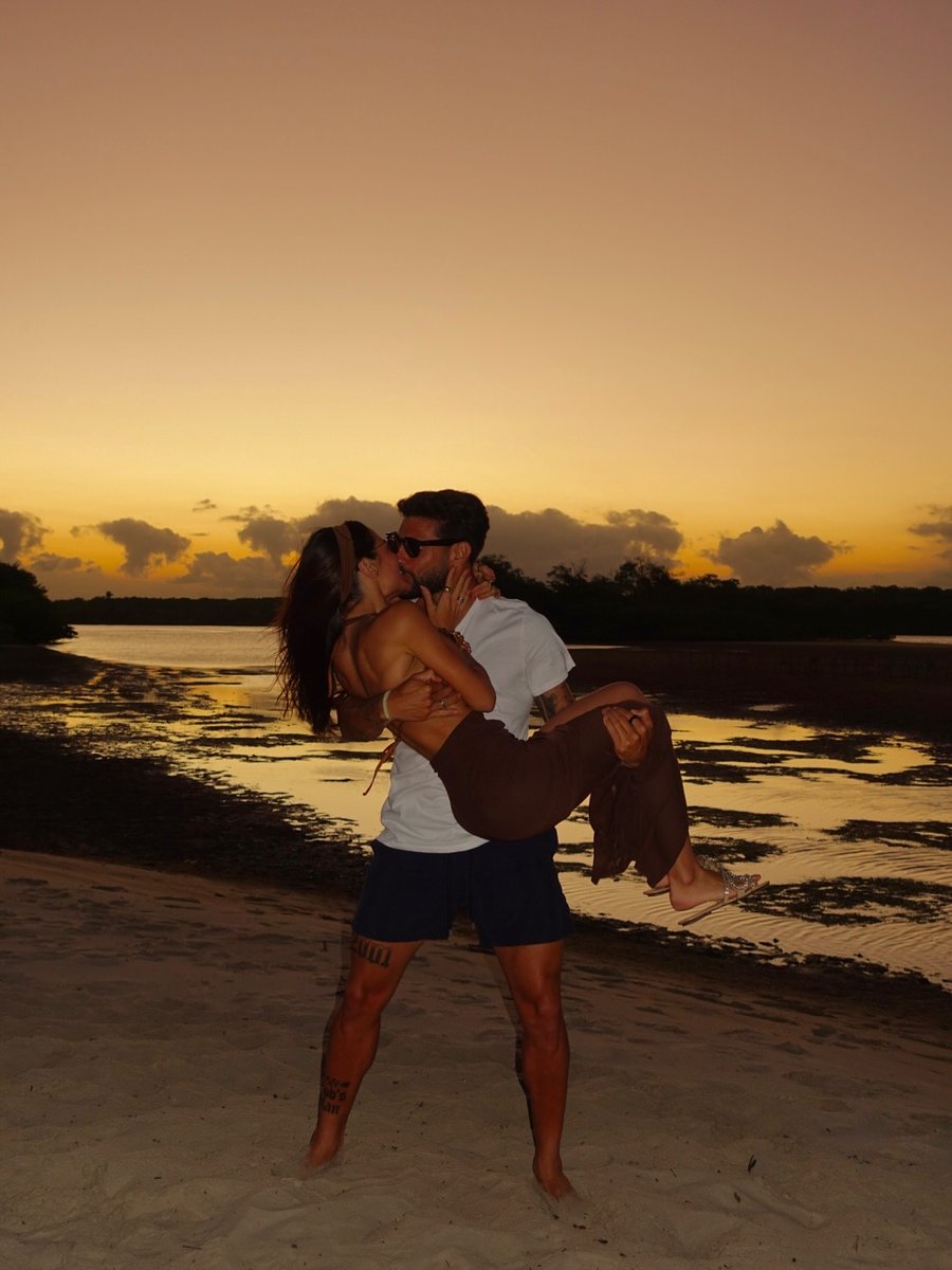 elyelsccp's tweet image. Yuri Alberto está namorando.