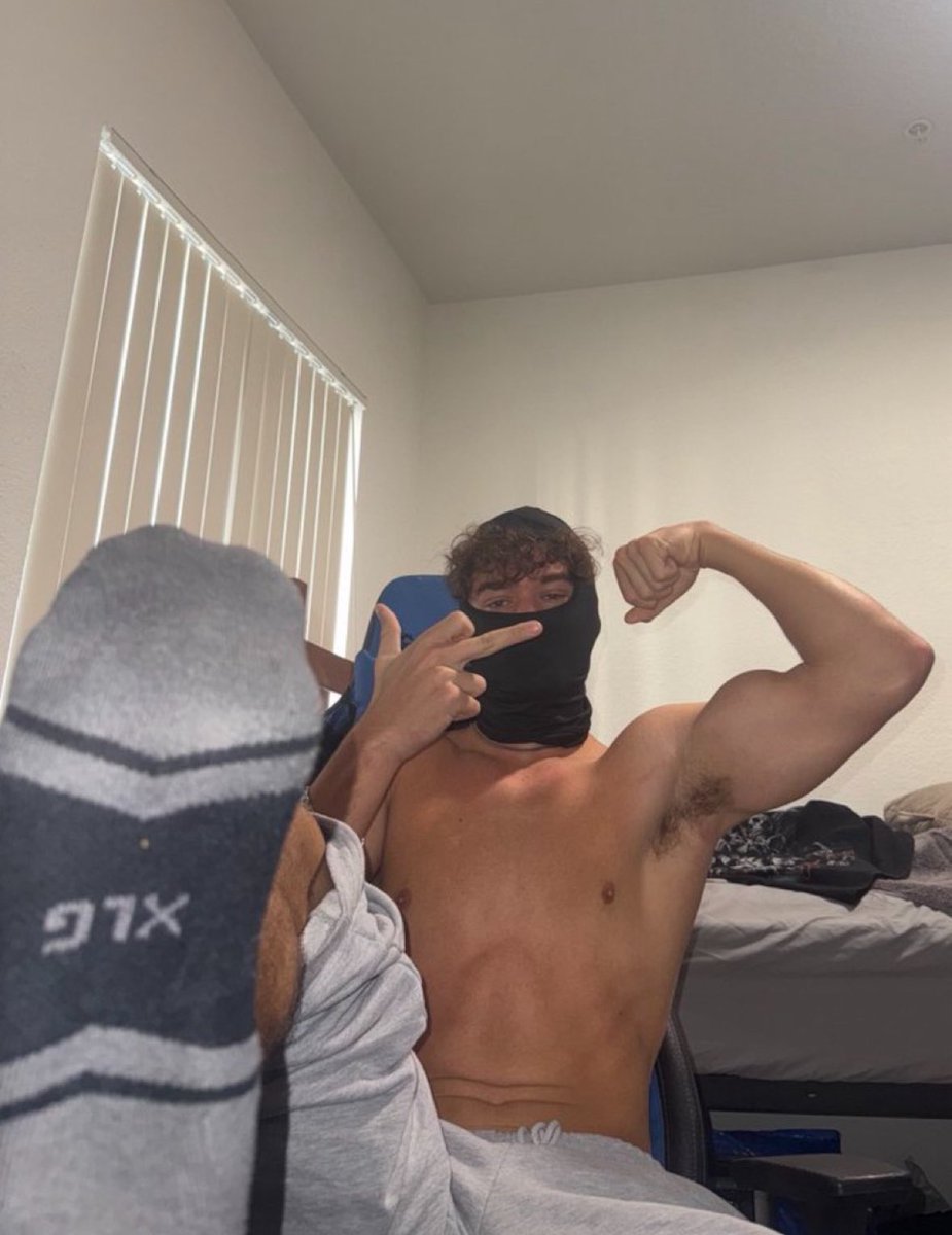 MassaMikey2's tweet image. Size 15