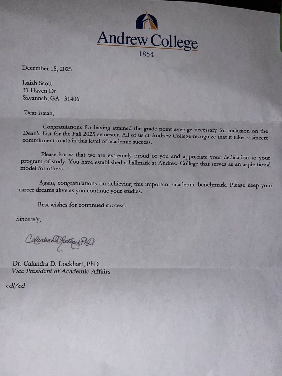 TheIsaiahScott_'s tweet photo. 1st college semester made the Dean’s list! all glory to god!🙏🏾 https://t.co/vFhq8py12h