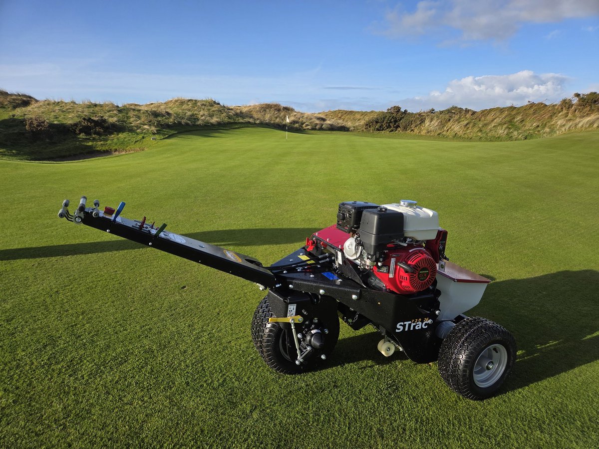 weldon_08's tweet image. Blue skys in South Kerry today. Waterville Golf links took delivery of their 2026 Maredo hi powered  STrack 720 traction unit along with the Disc Seeder unit.  @WiedenmannUK @MaredoBV