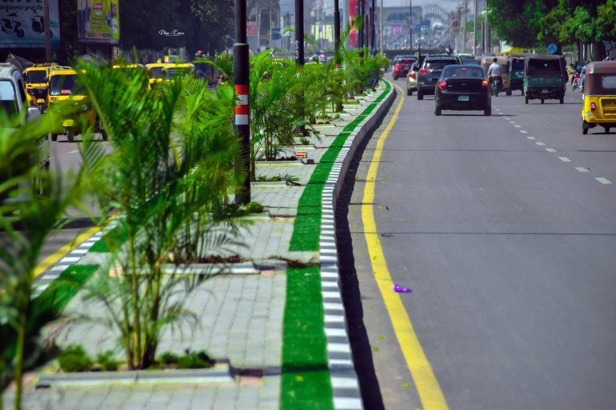 BashirAhmaad's tweet photo. For years, many of us complained about how dirty the city had become. Rather than ignore those complaints, the government took them as a challenge. Today, the streets are being cleaned up with deliberate efforts underway to turn Kano into a greener city. This is a clear example of leadership that listens, responds and acts.