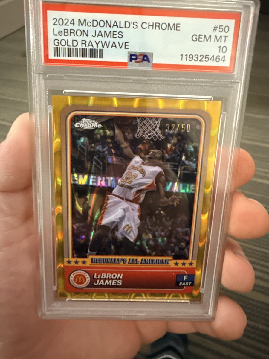 Matttyice83's tweet photo. @CardPurchaser 

Pulled this earlier this year and got it graded.. Where can I find comps on this? https://t.co/EM4KNHoHZp