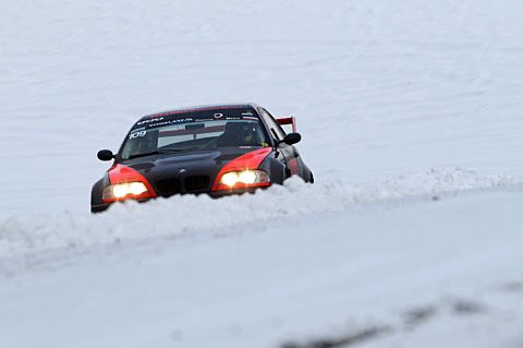 AdamWellerComms's tweet image. The Dutch love to go endurance racing in the Winter, and a little bit of snow has traditionally not scared them off! 

These are some archive shots of DNRT Winter Endurance events.