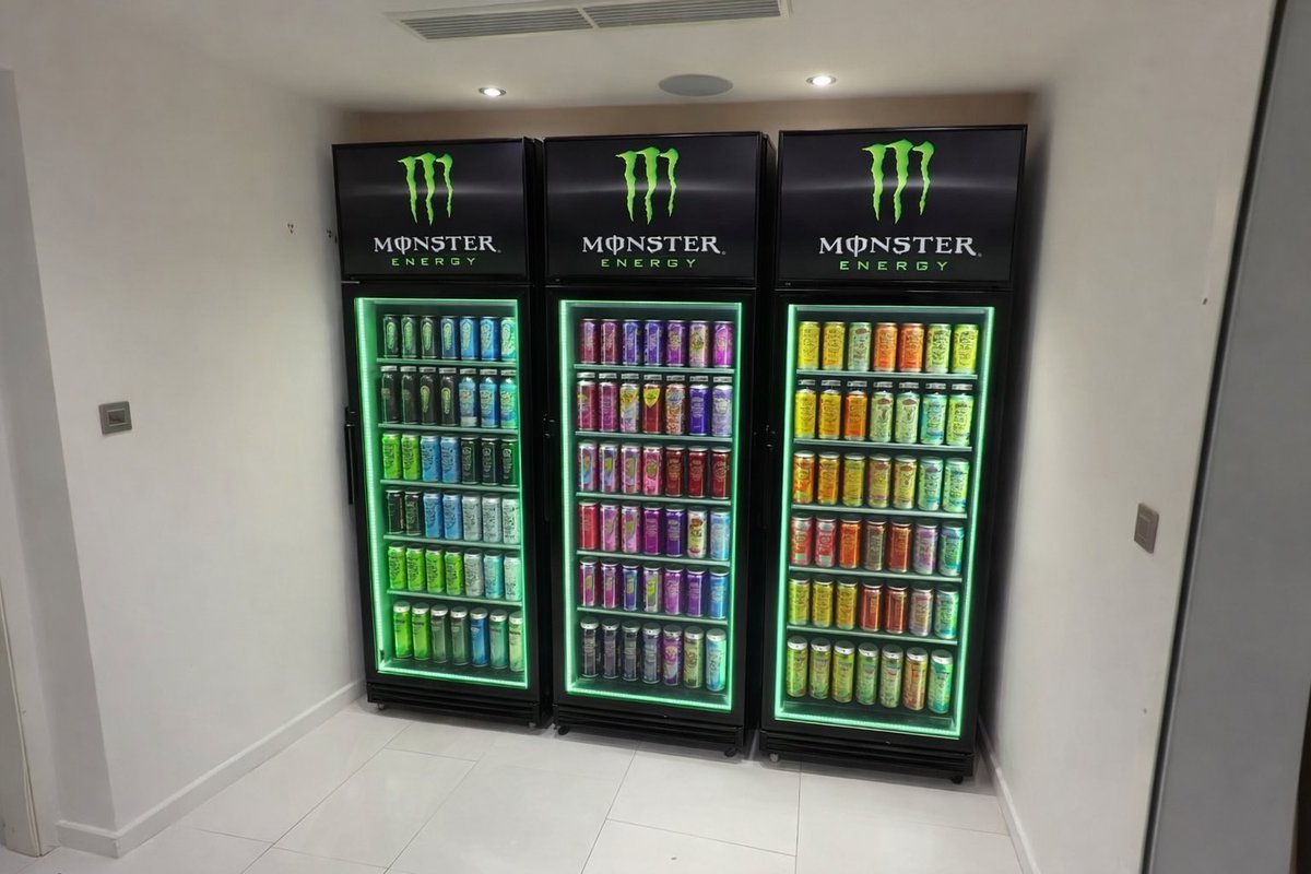 MrsChloeLitster's tweet photo. @Syndicate I think the monster fridges are the best idea - but sometimes you’ve gotta settle for second best 🤭 https://t.co/15Ba2k9CvK