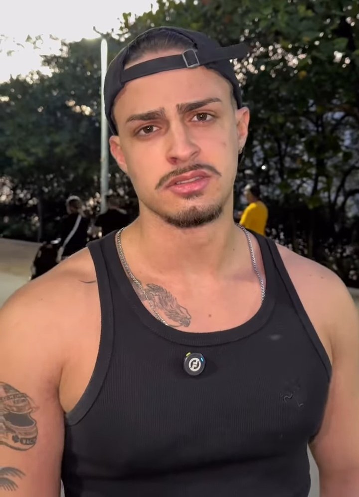 Xuniell's tweet image. esse homem é tão atraente