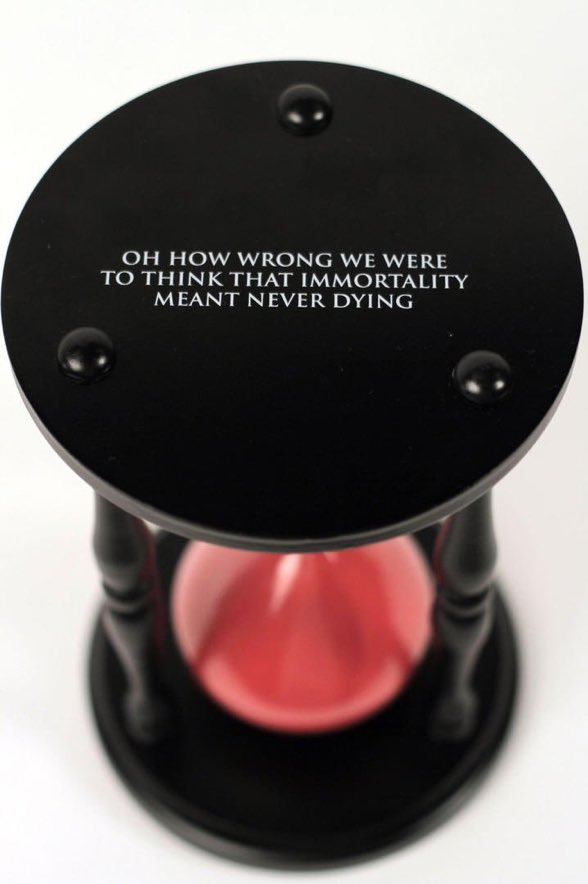 TragicAffa1r's tweet image. thinking about our lady of sorrows hourglass merch I need this so freaking bad